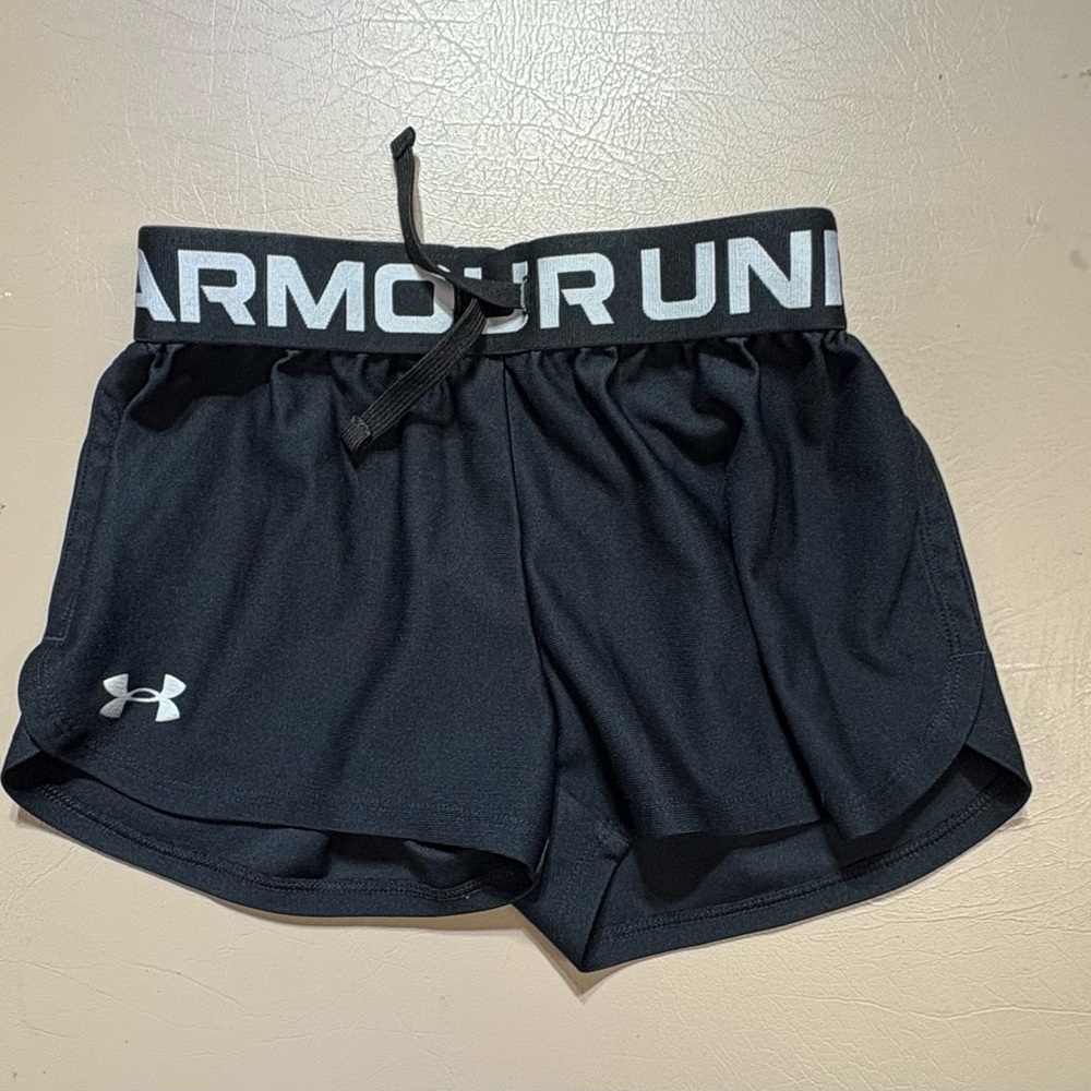 Under Armour Girls Black Athletic Shorts
